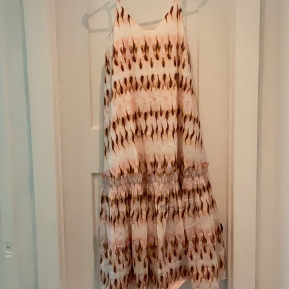 Alc summer dress. 77% Cotton, 23% poly size 12